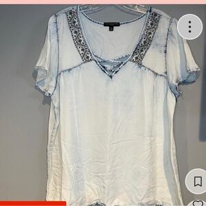 Signature Studio White Blouse with Embellished Neckline and Short Sleeves